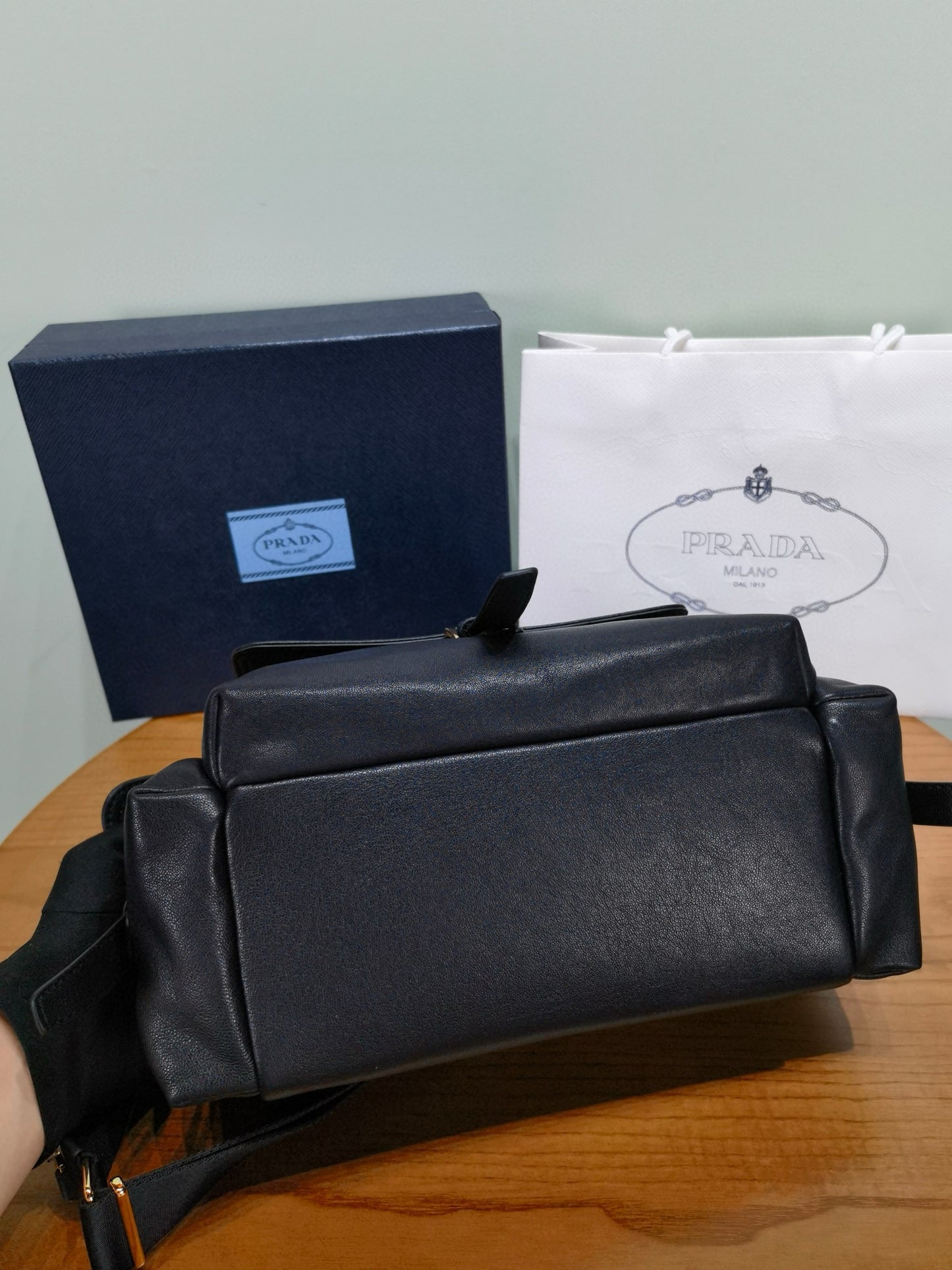 Prada Handbag 24x13x7.5cm