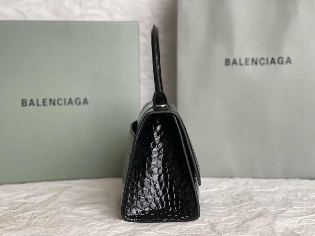 BLCG Hourglass Crocodile Top-handle Handbag
(23x10x24cm)