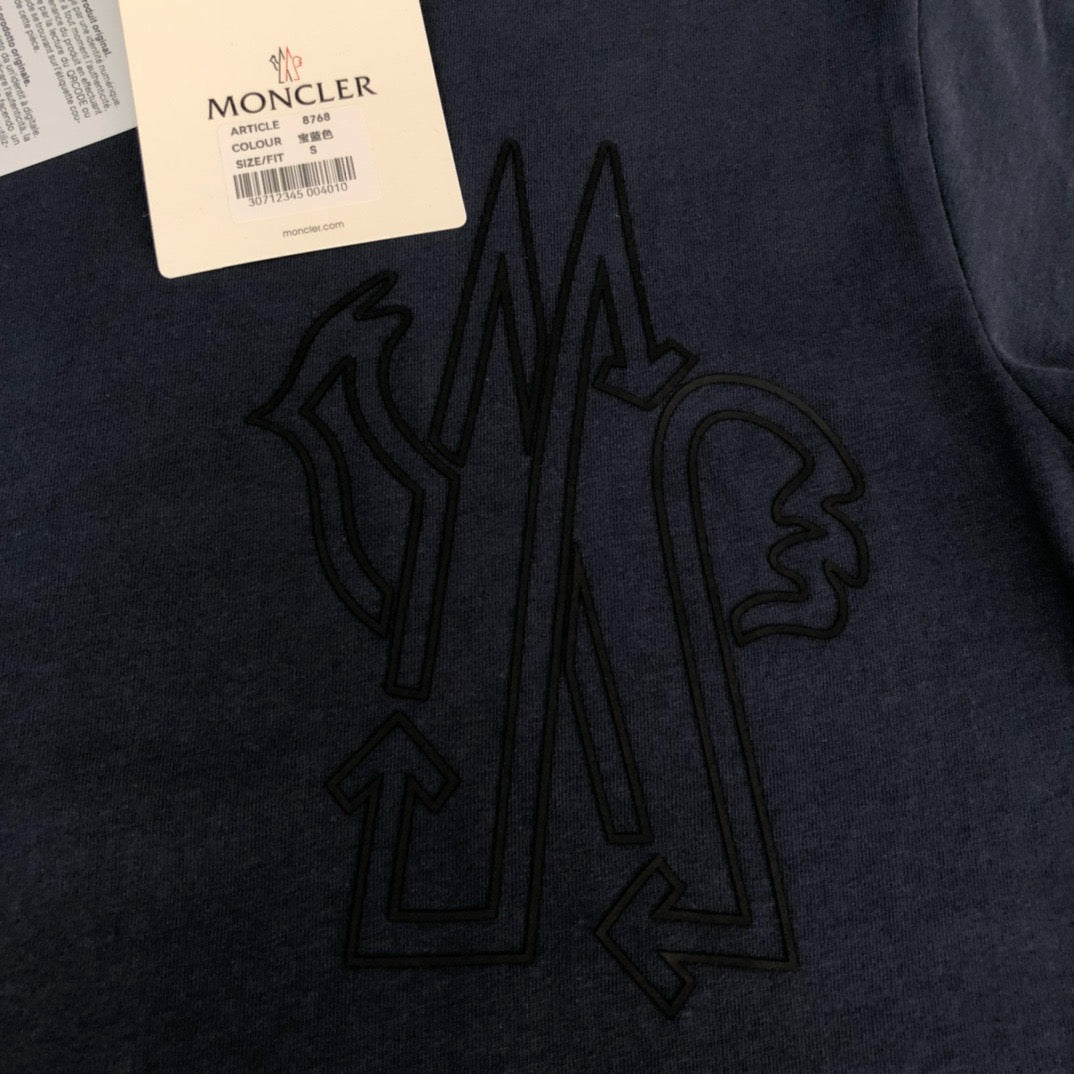 Moncler T-shirt