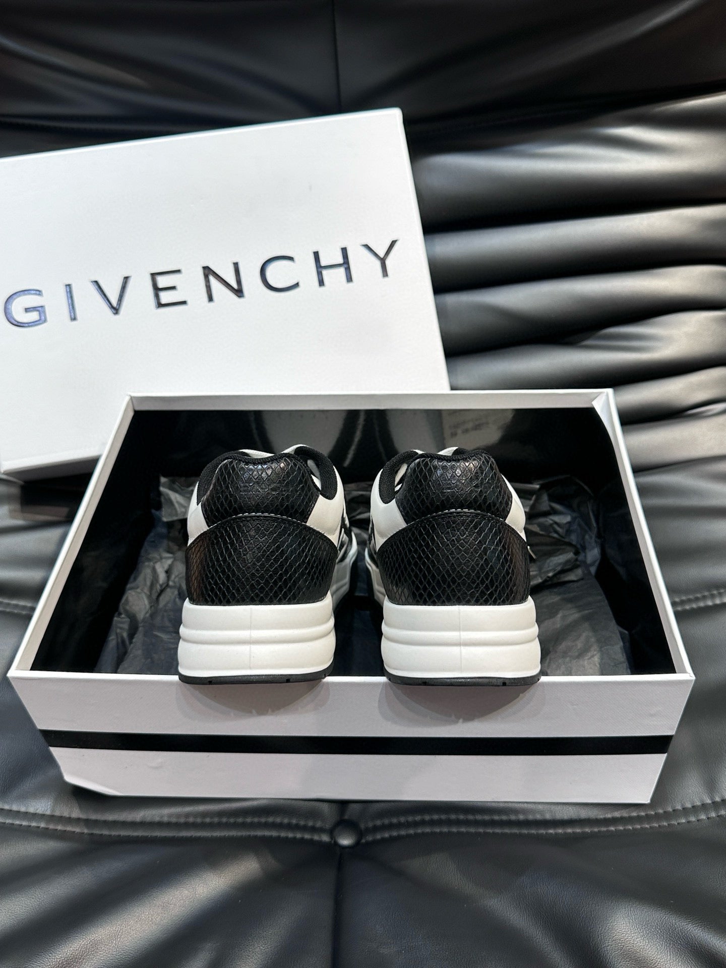 Givenchy Sneakers