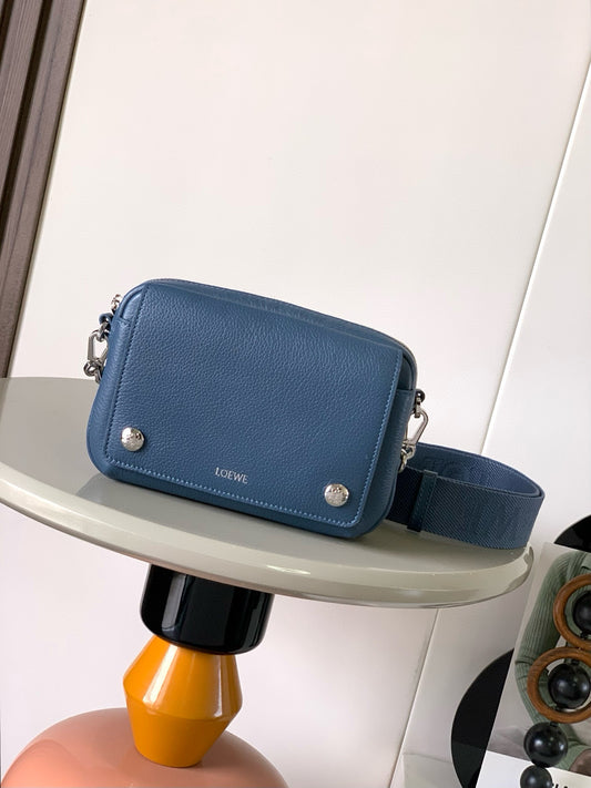 Loewe Messenger Bag 20x12.5x6CM
