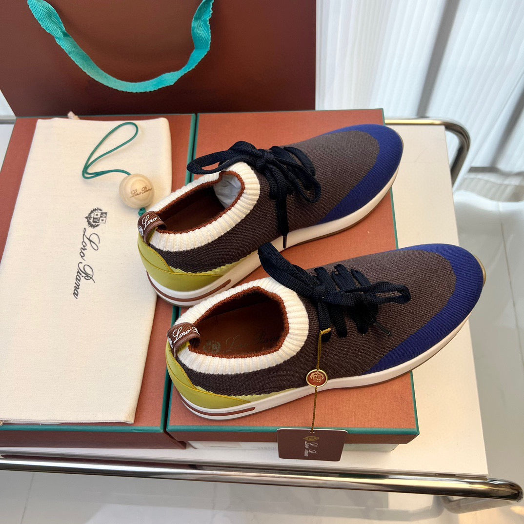 LP Sneakers