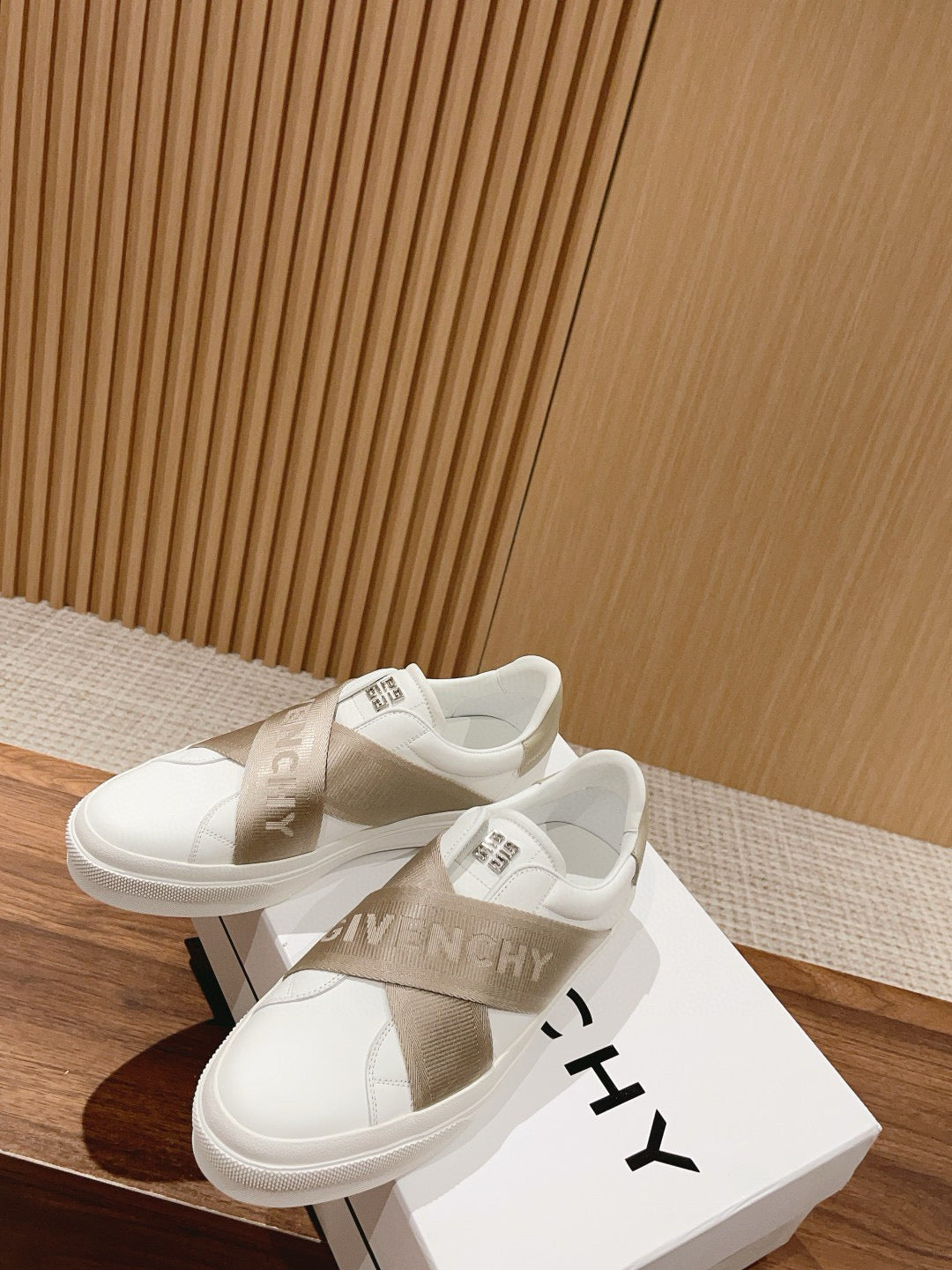 Givenchy Sneakers