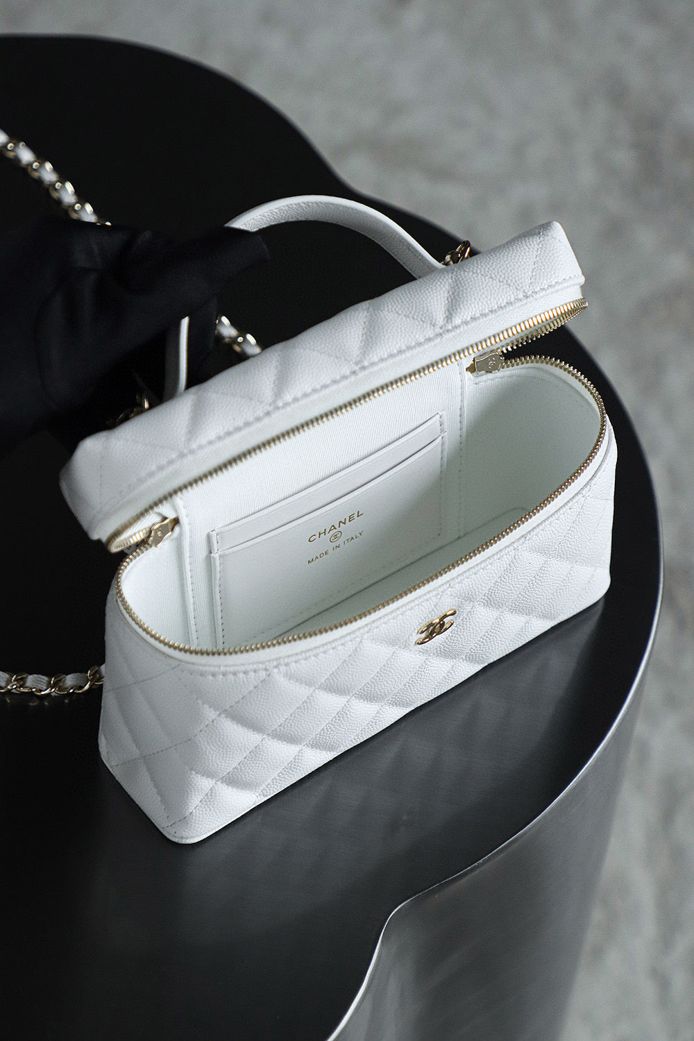Chanel 25P Hobo Bag