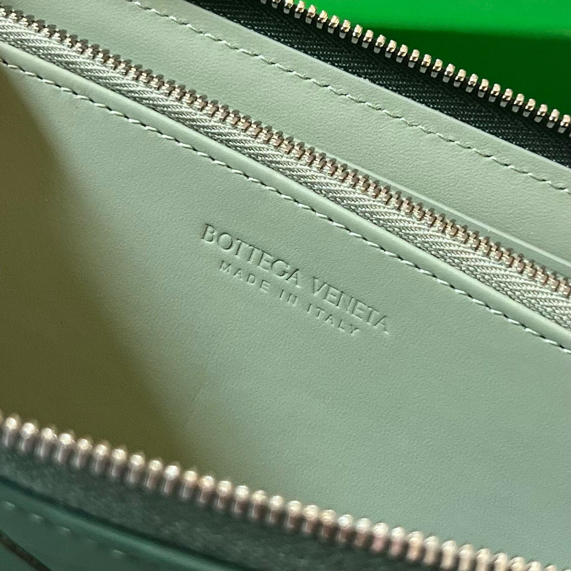 Bottega Veneta Long Zipped Wallet