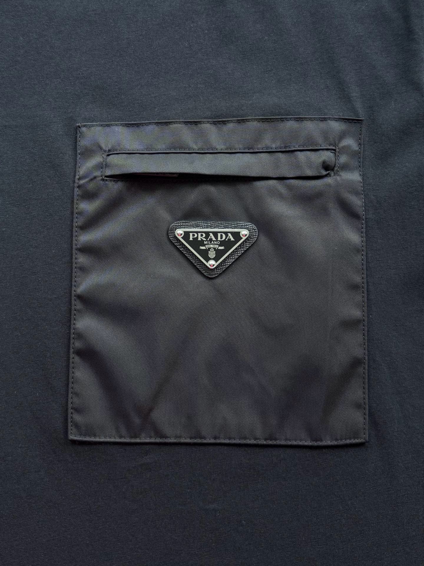 Prada T-Shirt