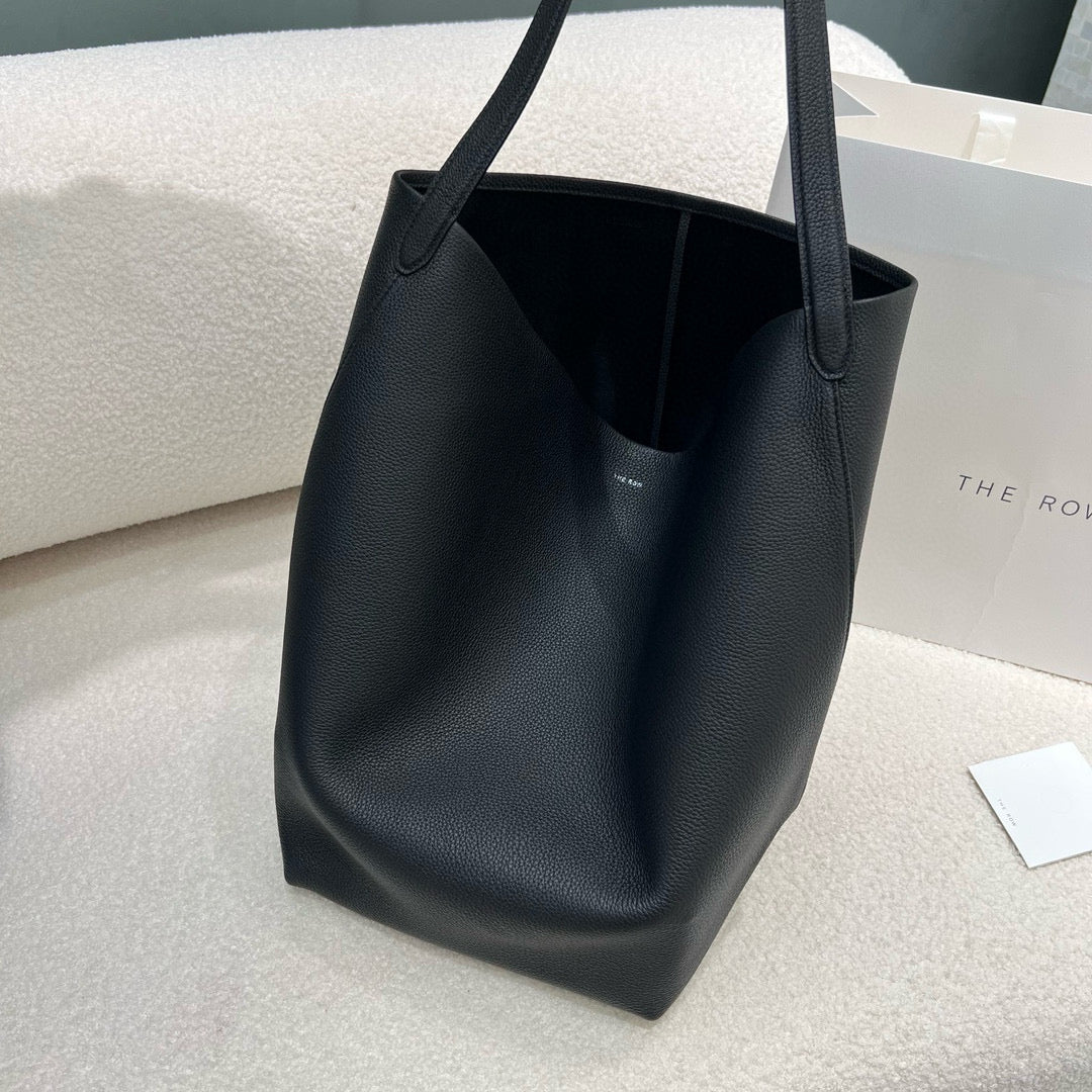 The Row Bucket Bag(44CM*38CM*21CM)