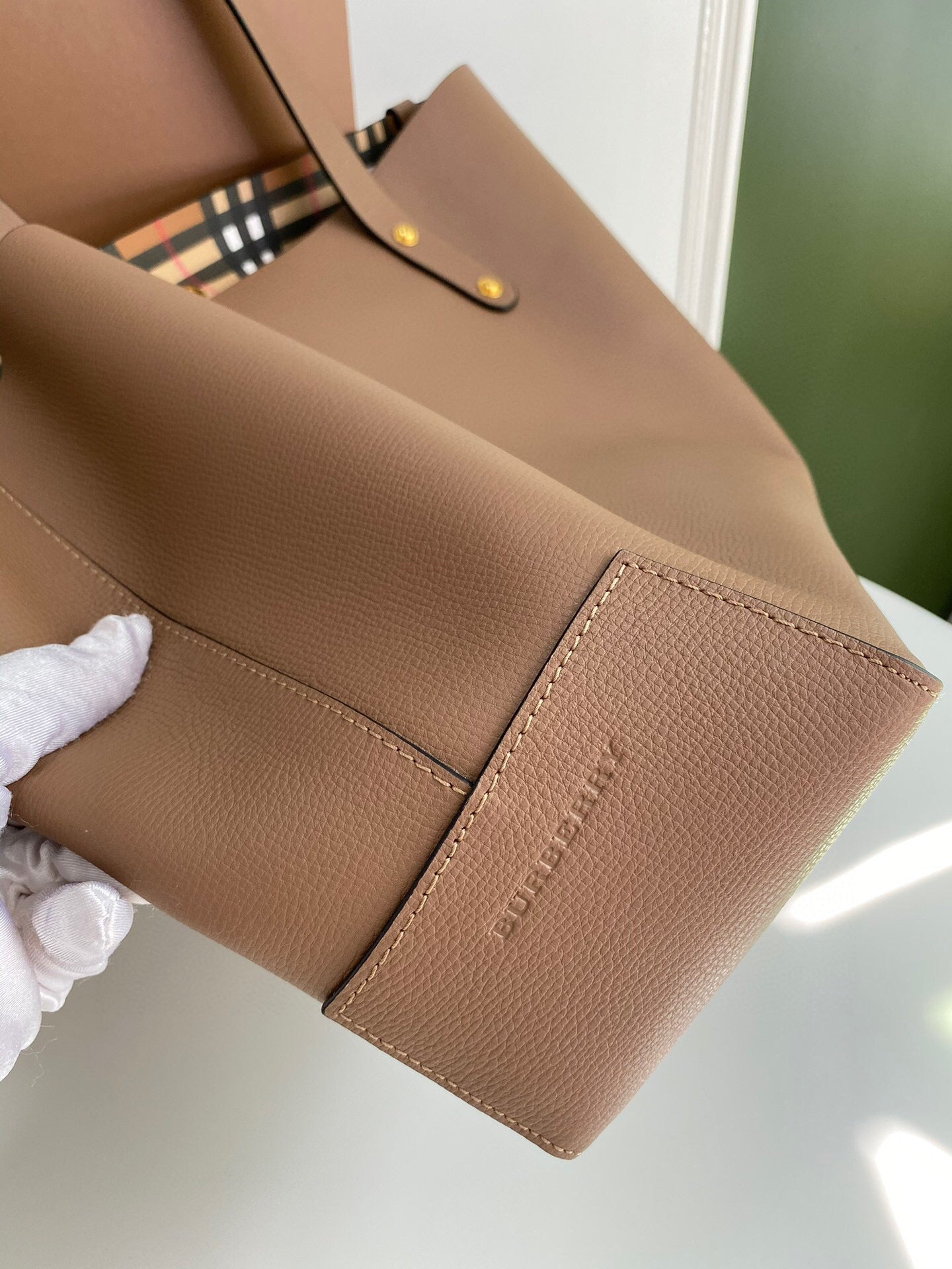 Burberry Tote