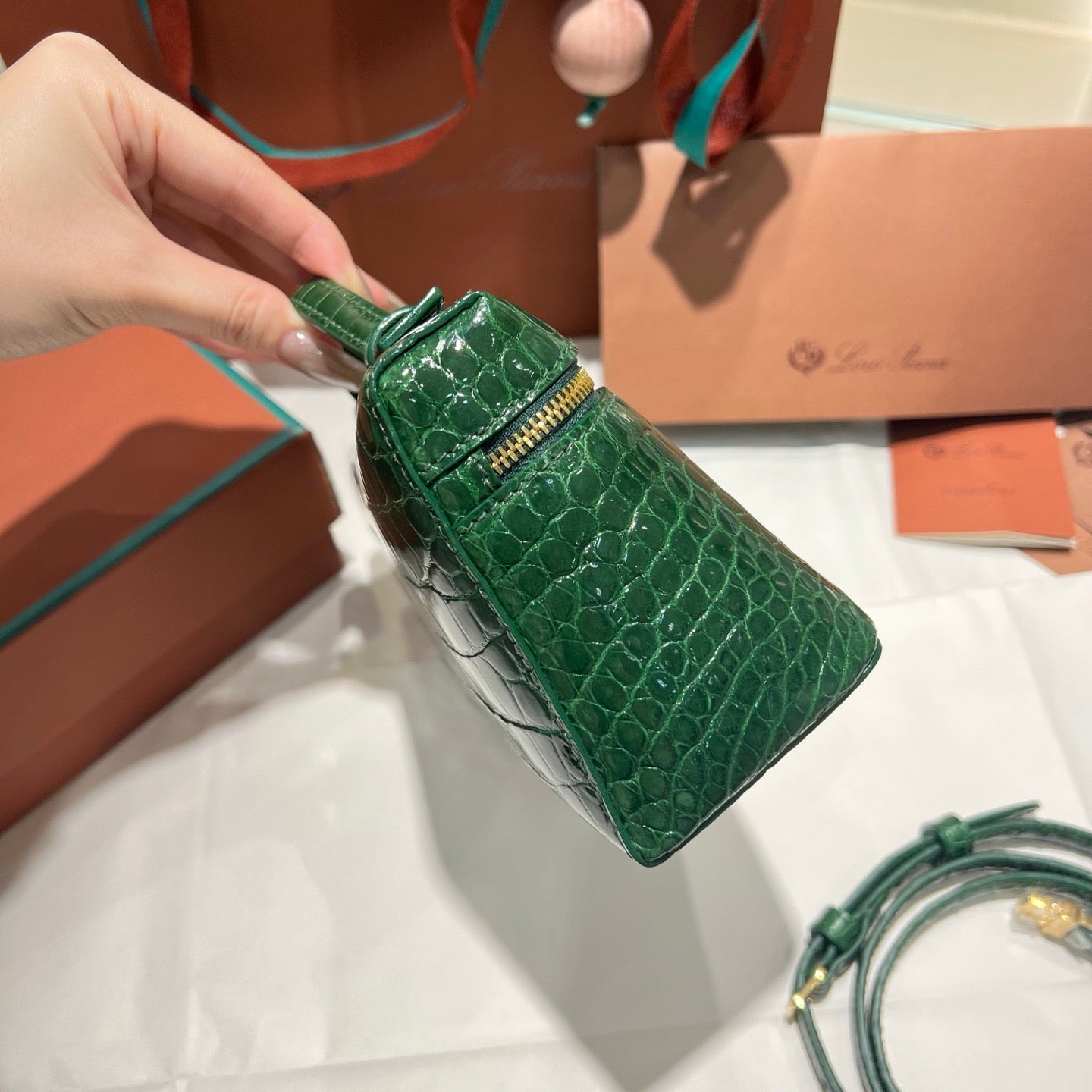 LP Extra Pocket L19 Handbag