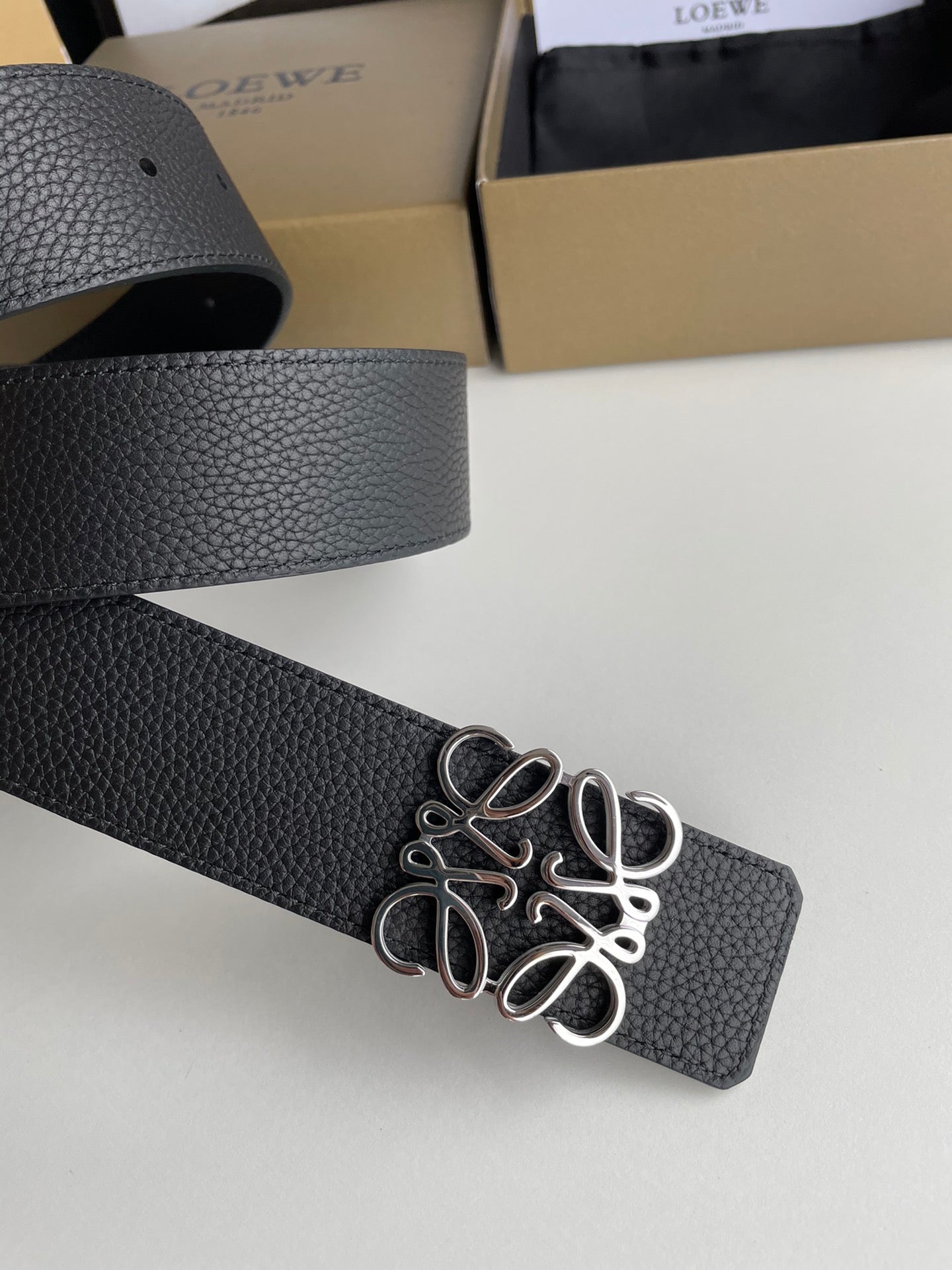 Loewe Belt