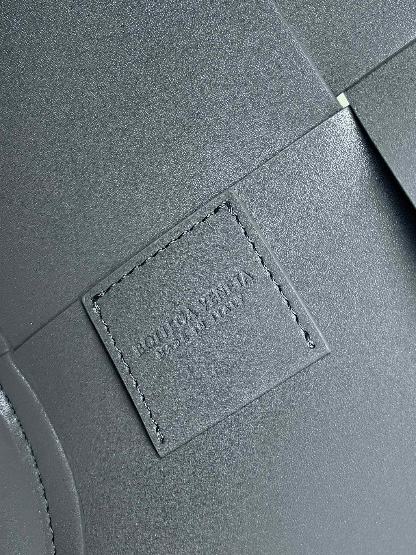 Bottega Veneta Cylinder Bag