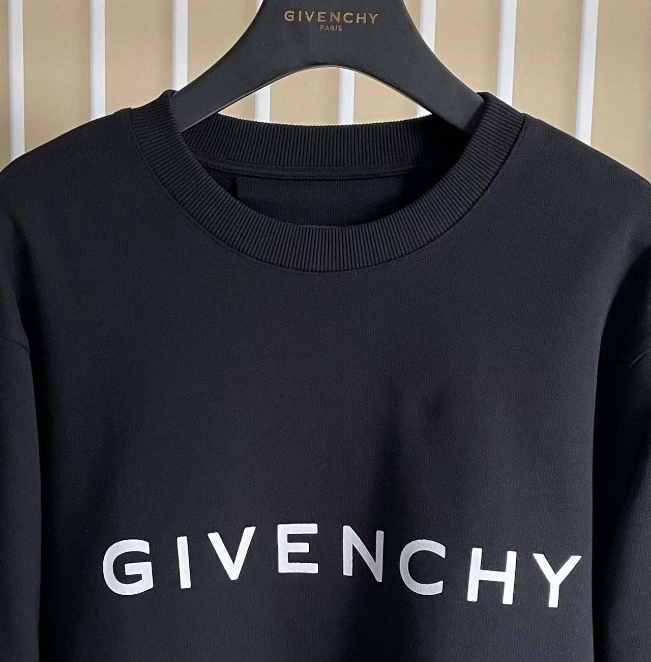 Gvc Sweater