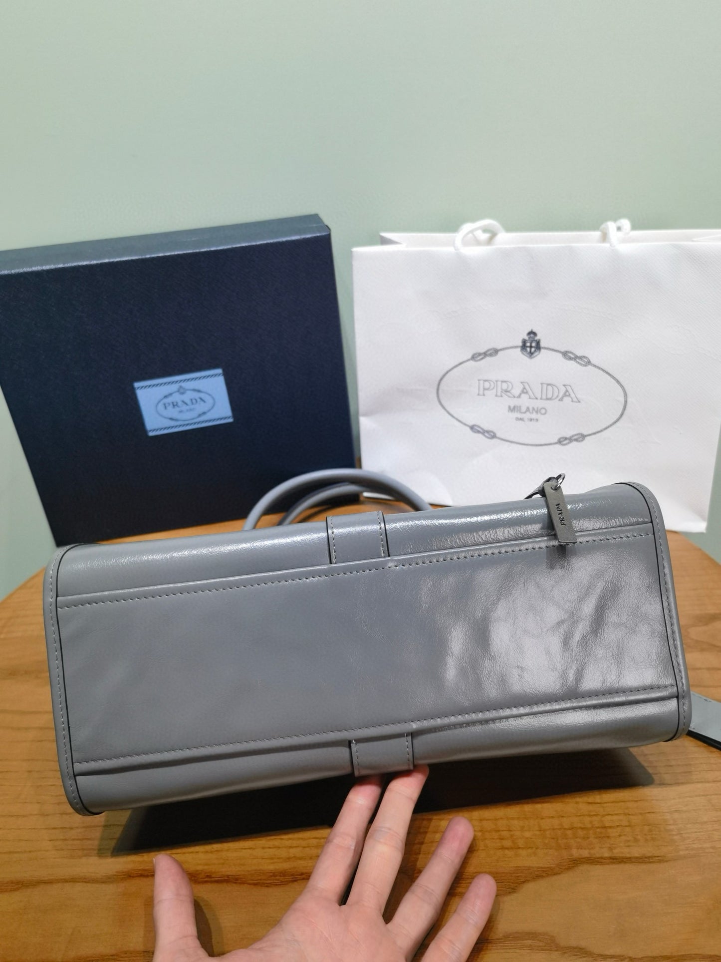 Prada Handbag 42x28x20cm