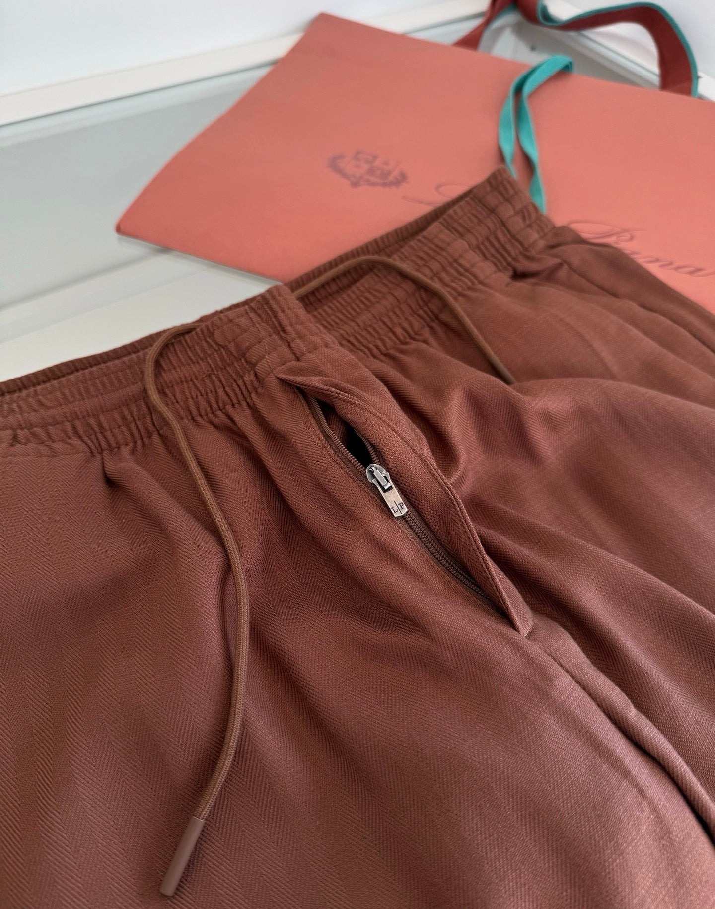 LP Long Pants