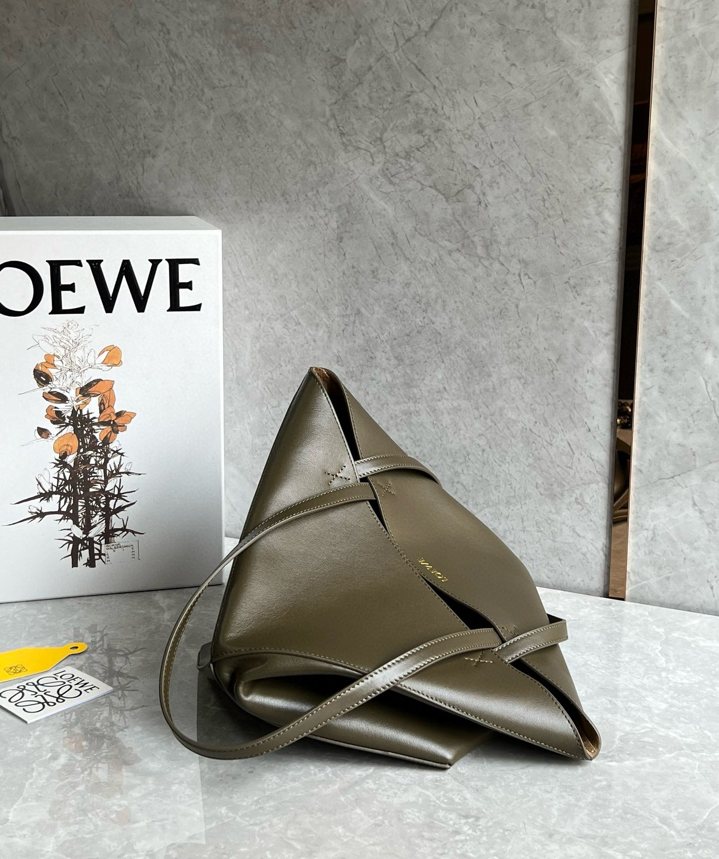 Loewe Puzzle Fold Tote Bag(25.5x14.5x31.5cm)