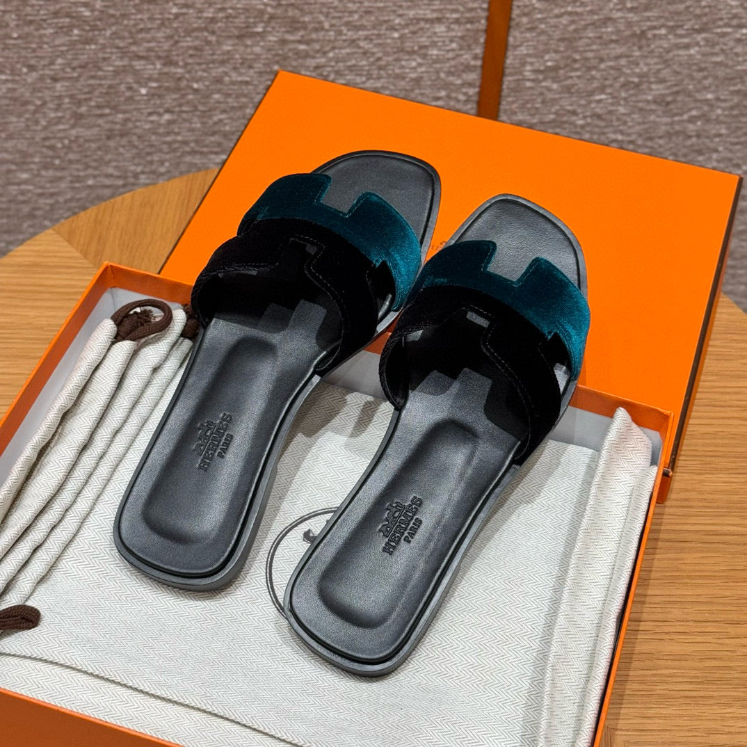 Hermes Slippers