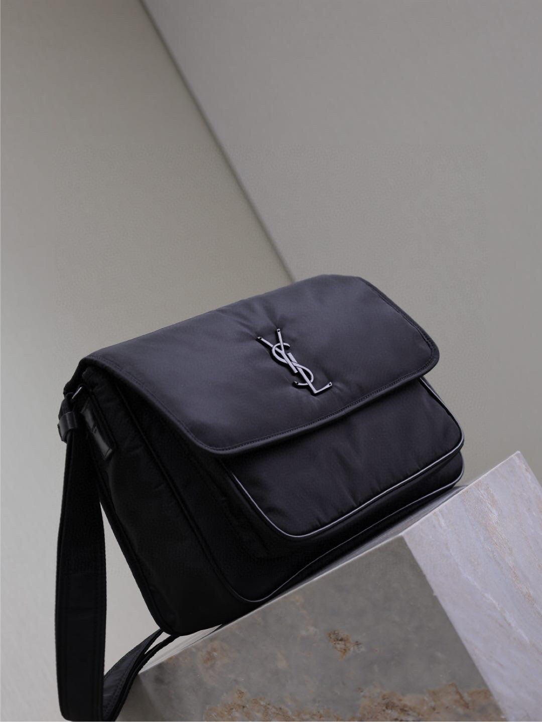 YSL SLING BAG 32×23×9cm