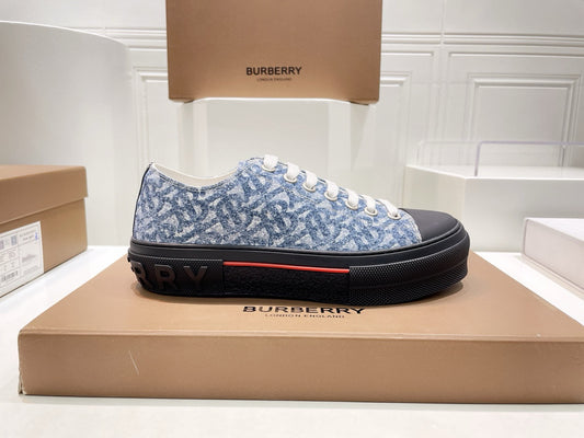 Burberry Sneakers