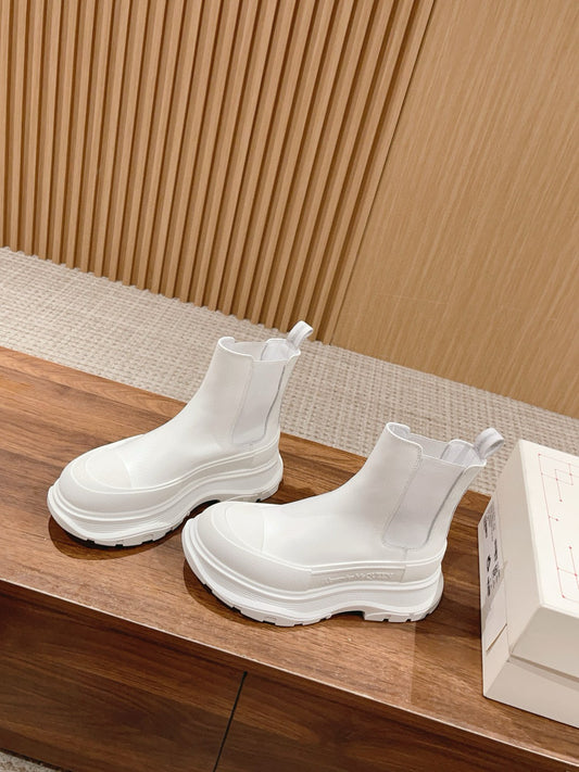 Alexander McQueen Sneakers