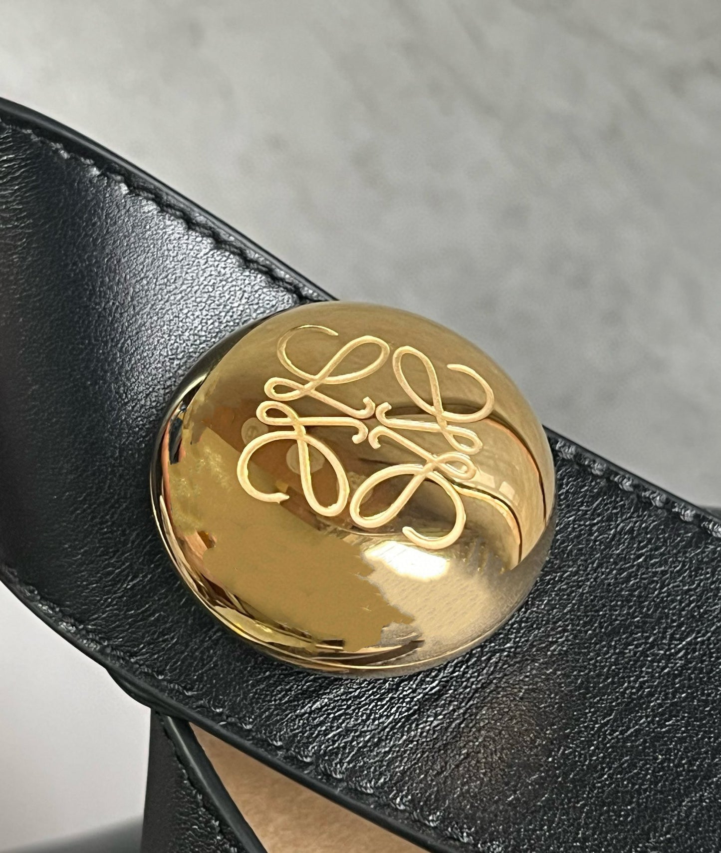 Loewe Pebble Bucket Bag(24.5x23.5x28cm)
