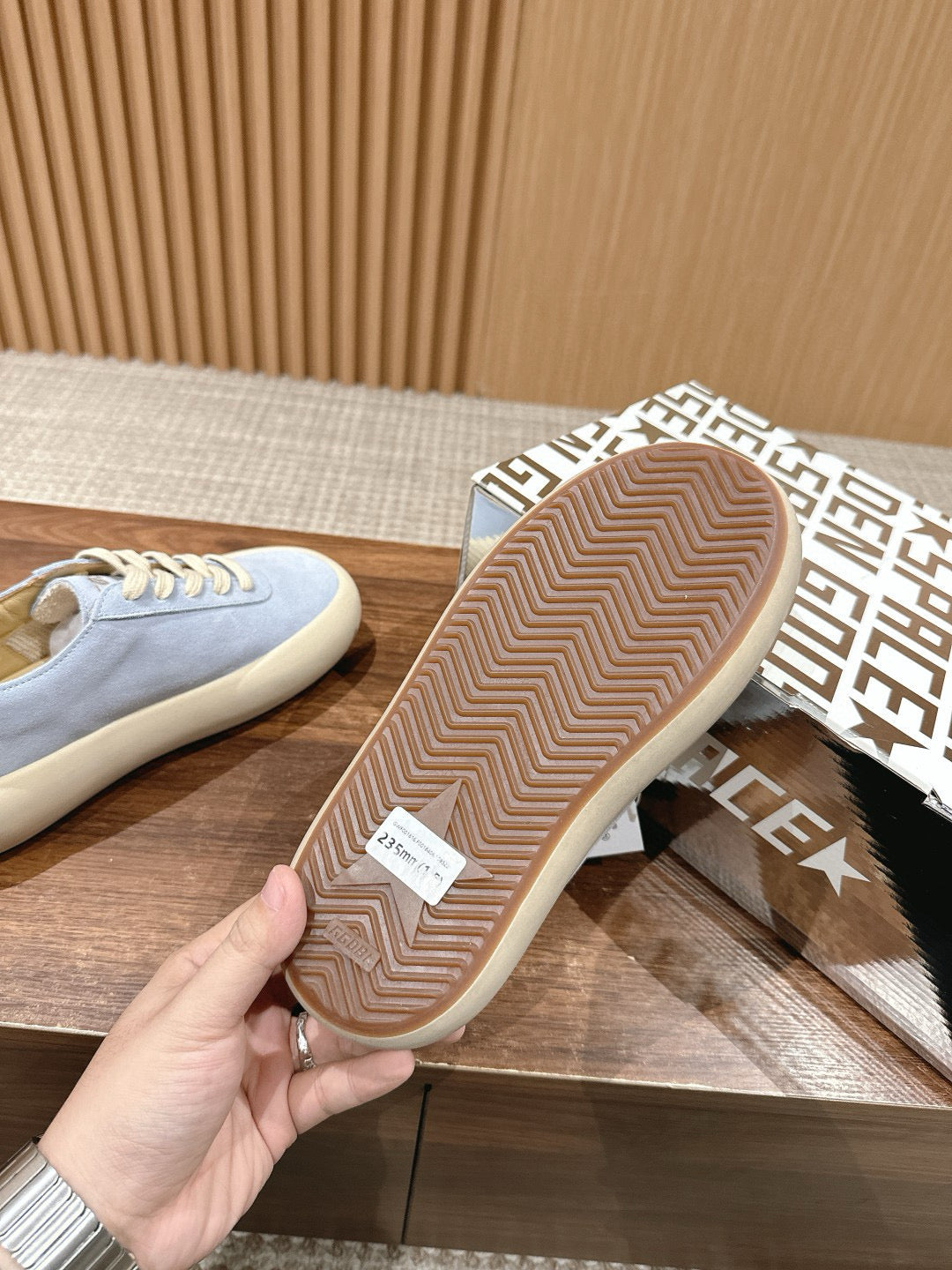 Golden Goose Sneaker