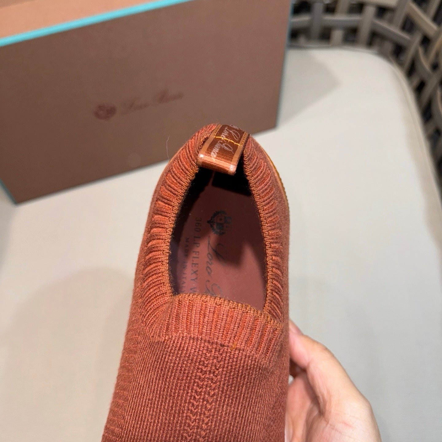 LP Sneakers