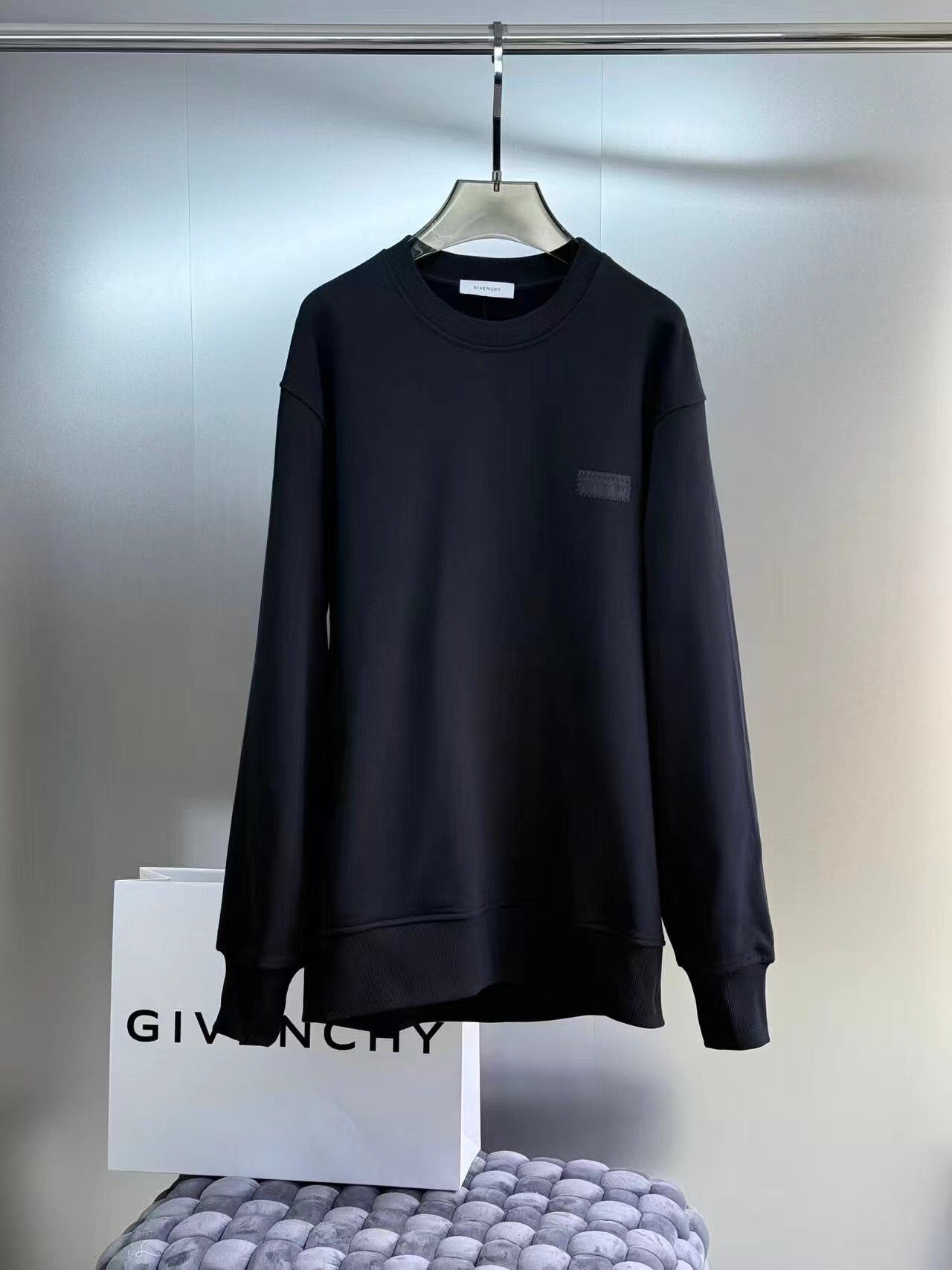 Givenchy Sweate