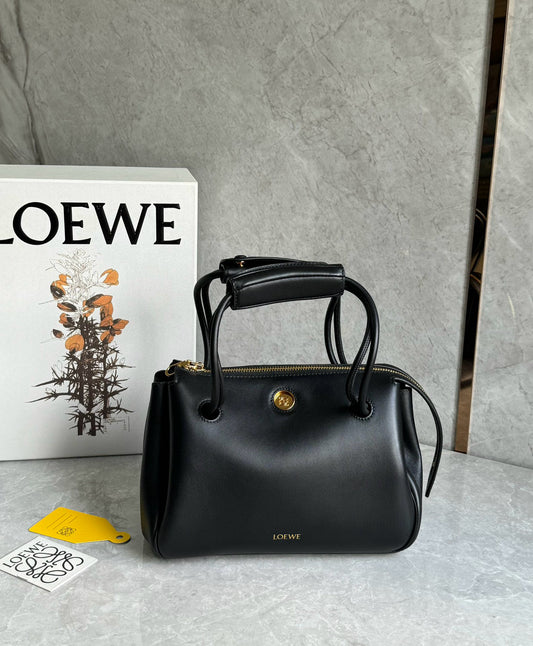 Loewe Madrid Handle Bag(23.5x10x19cm)