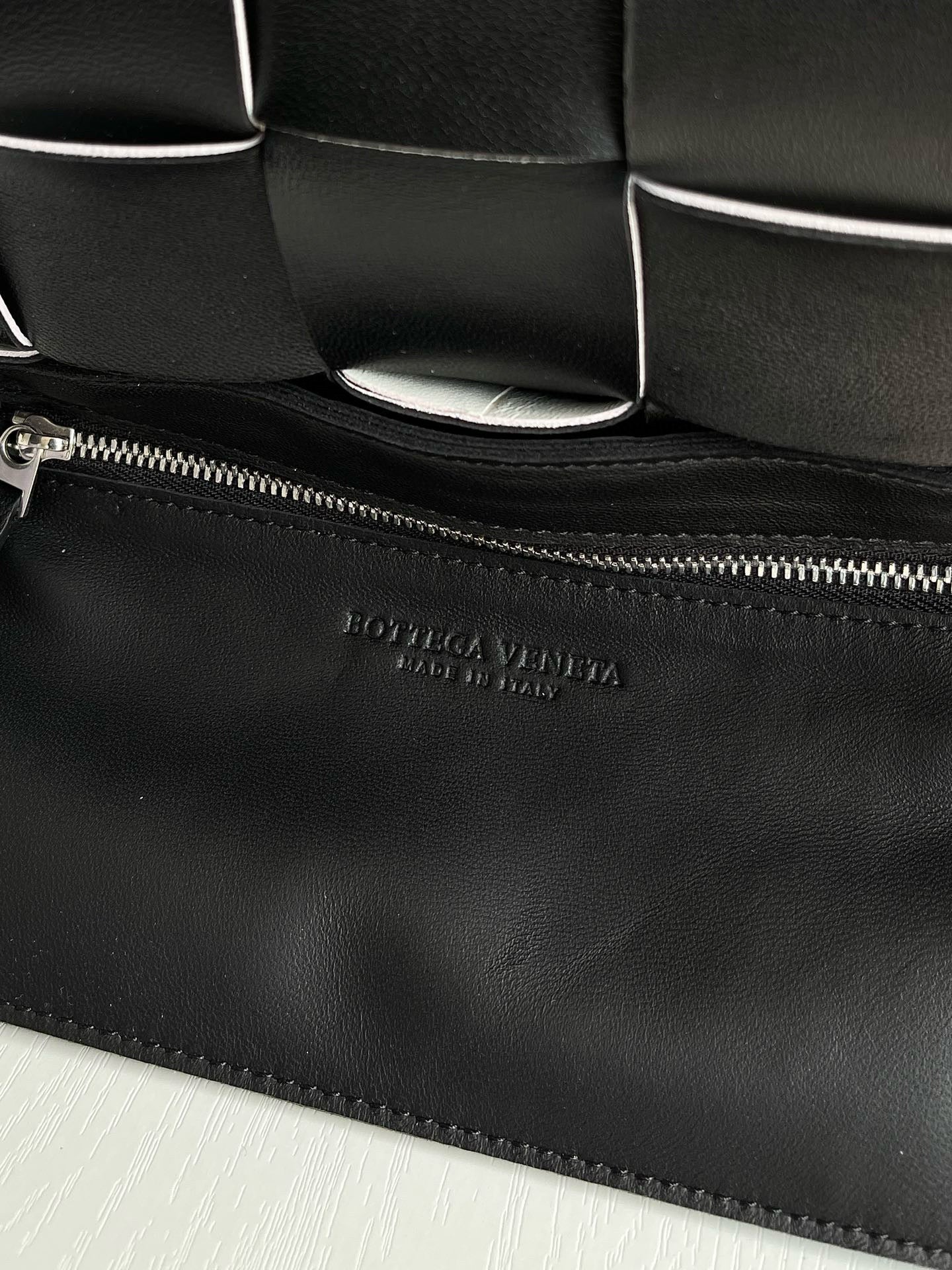 BV Cassette Shoulder Bag