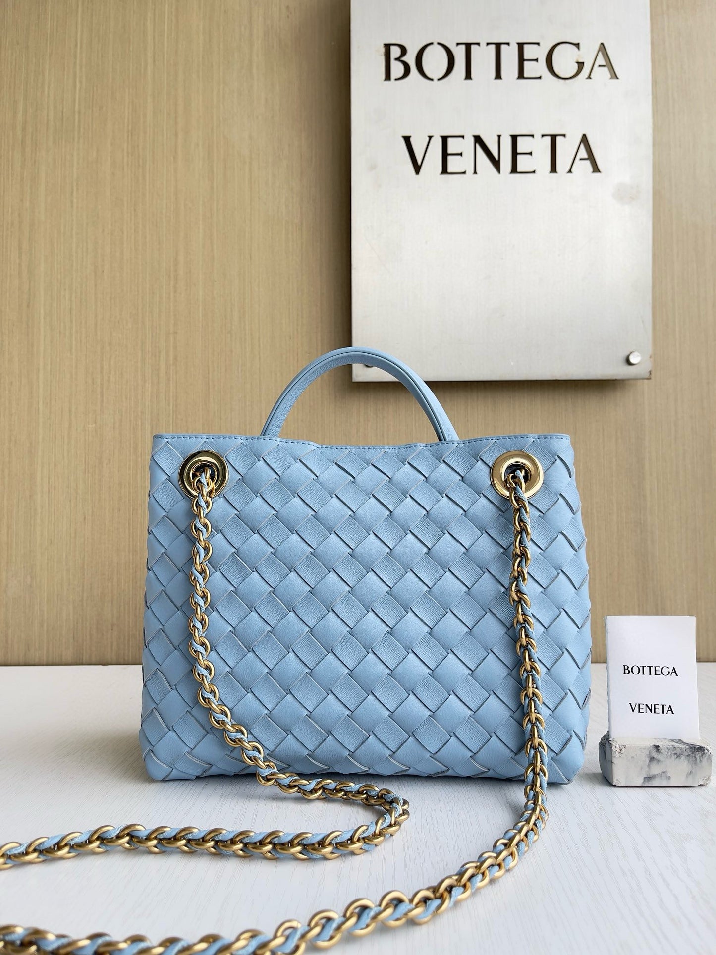 BV Andiamo Chain Bag 25x22x10.5cm