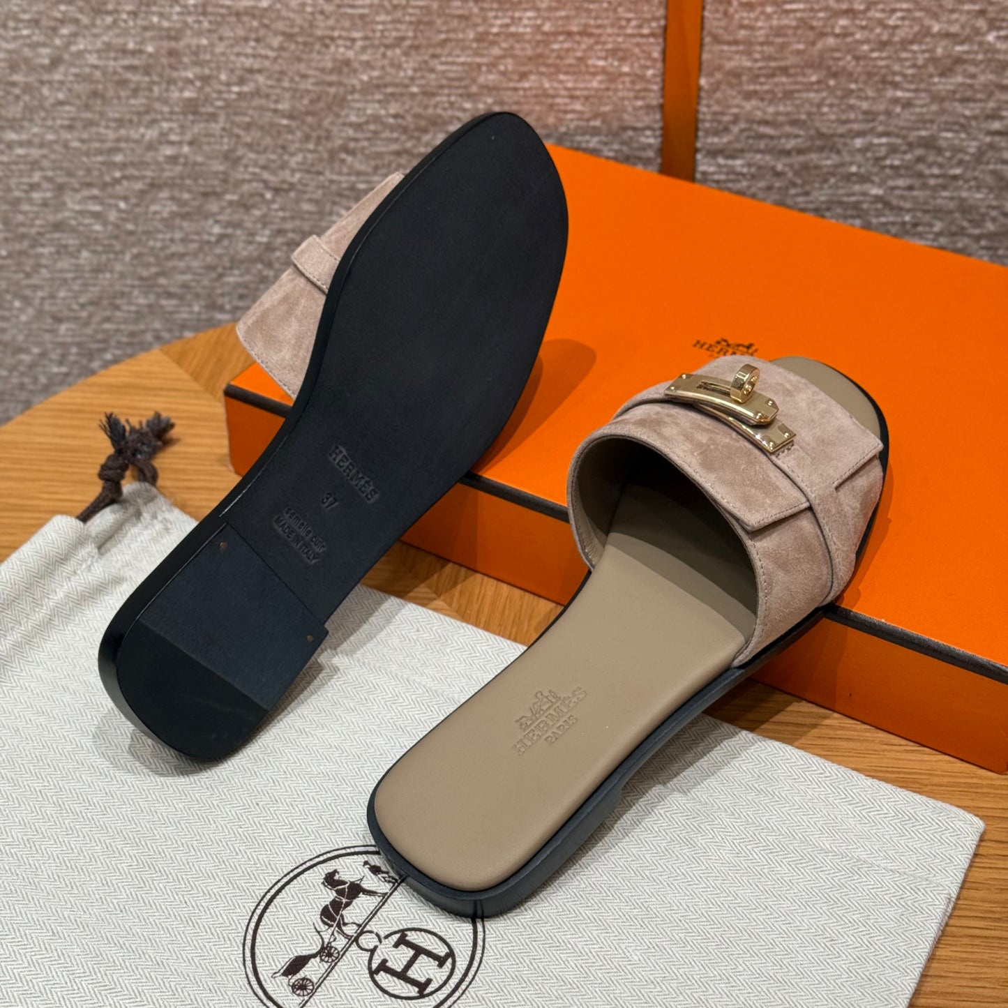 Hermes Slippers