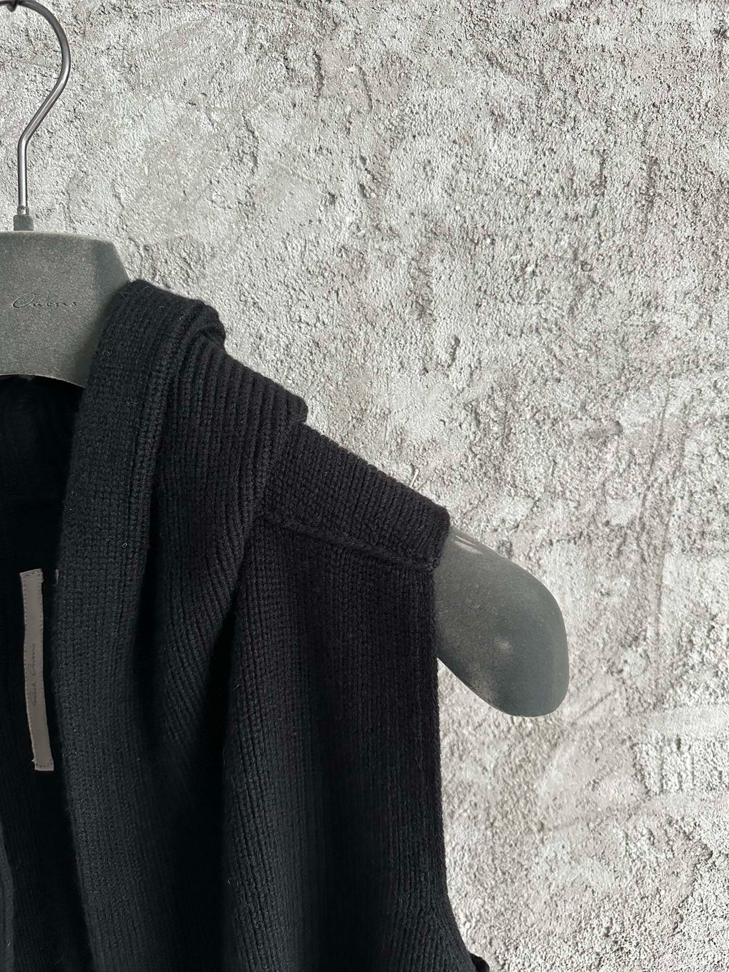 Rick Owen Sleeveless Hoodie