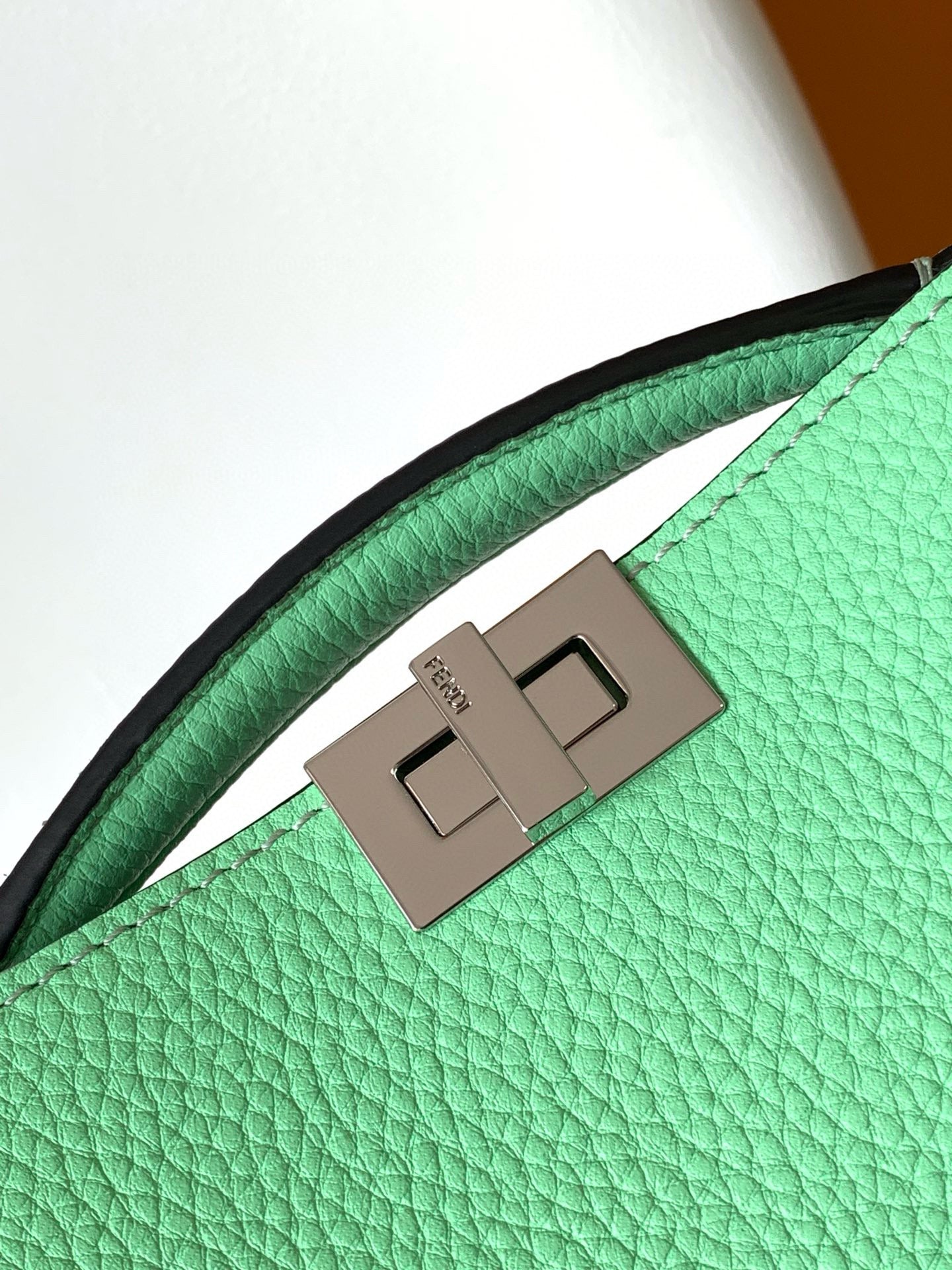 FENDI PEEKABOO 21*6*14