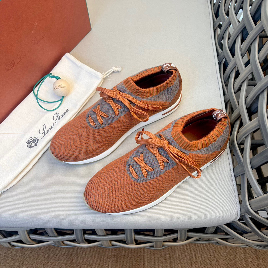 LP Sneakers