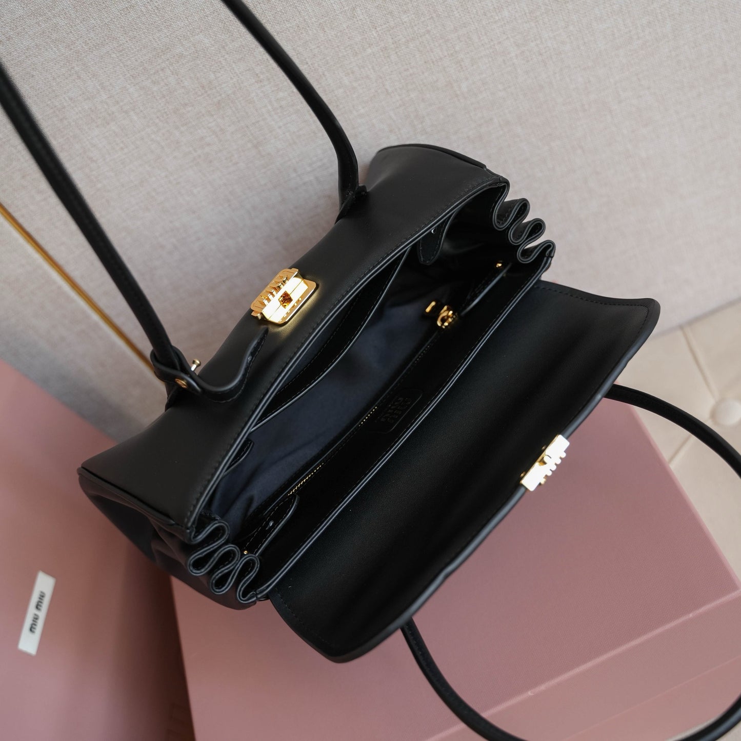 Miu Miu Shoulder Bag 28x15x11cm