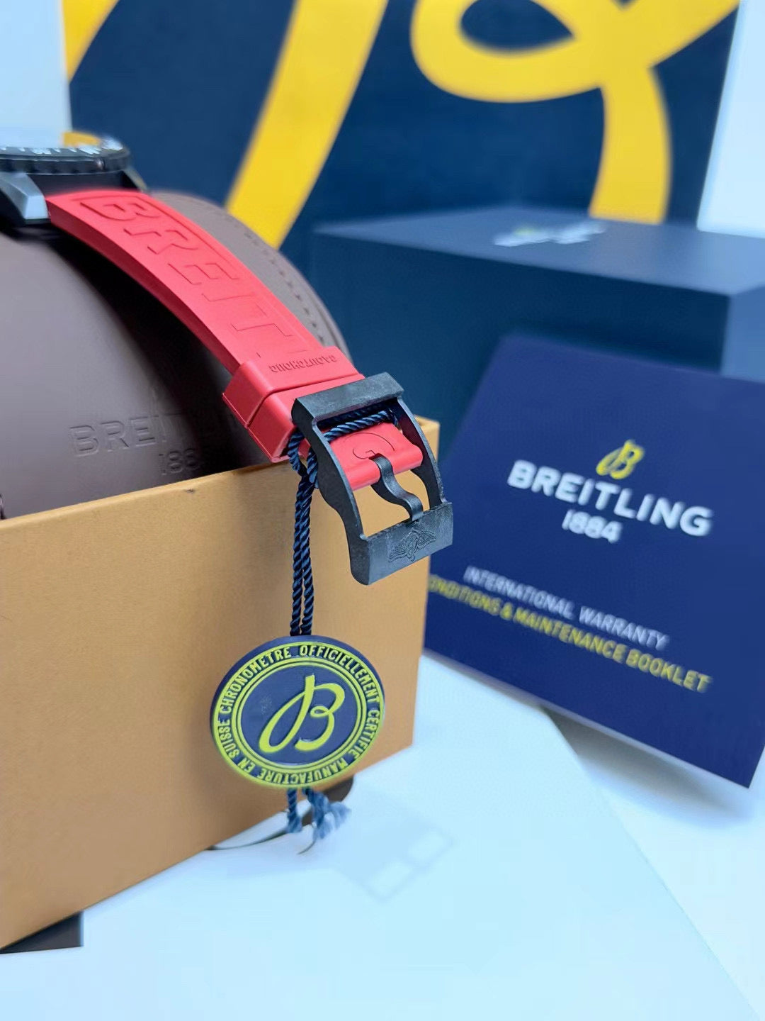 Breitling Endurance Pro X82310
44mm