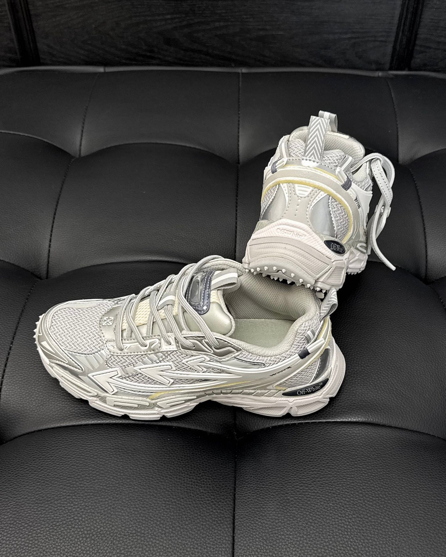 Off-White ODSY 1000 Sneaker