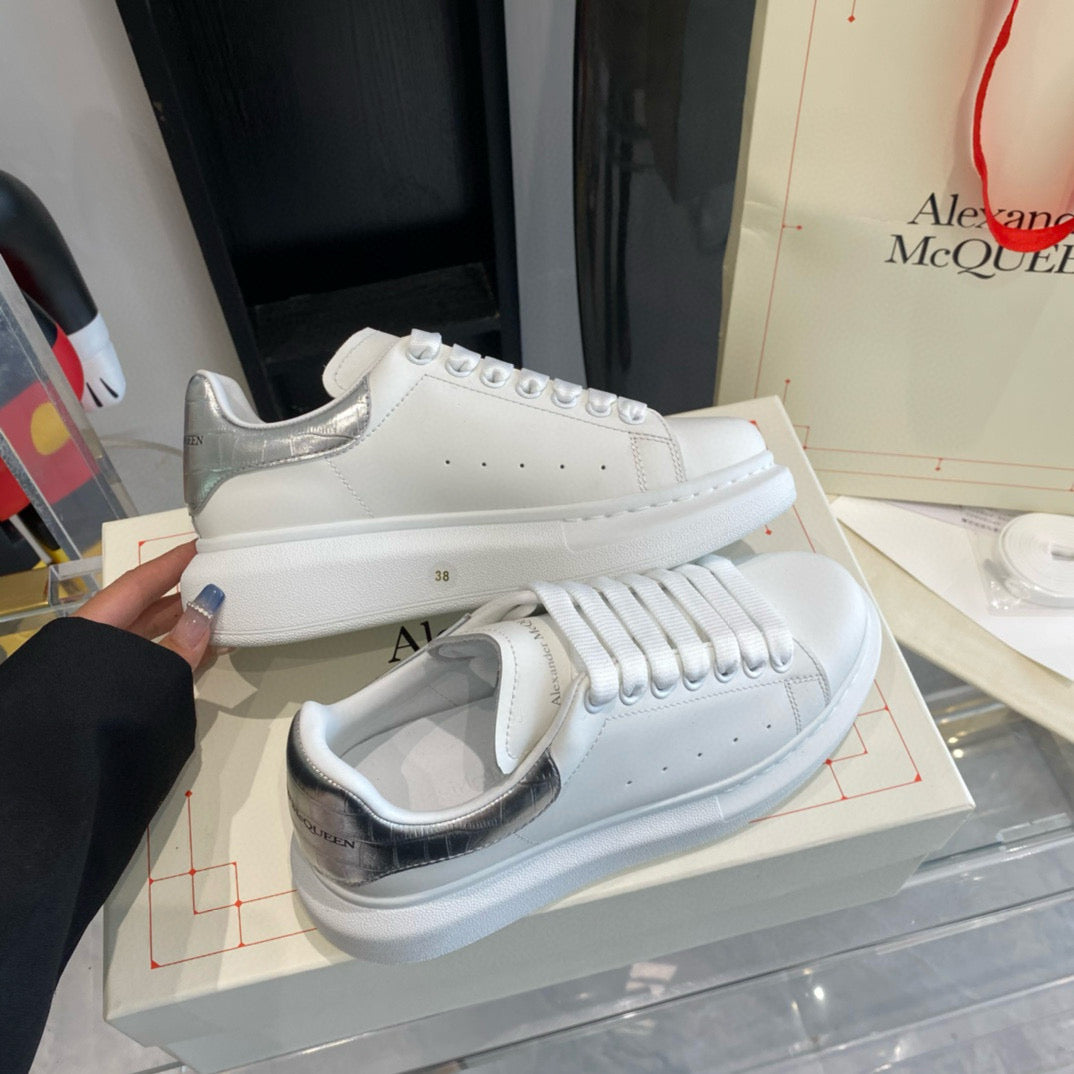 Alexander McQueen Sneakers