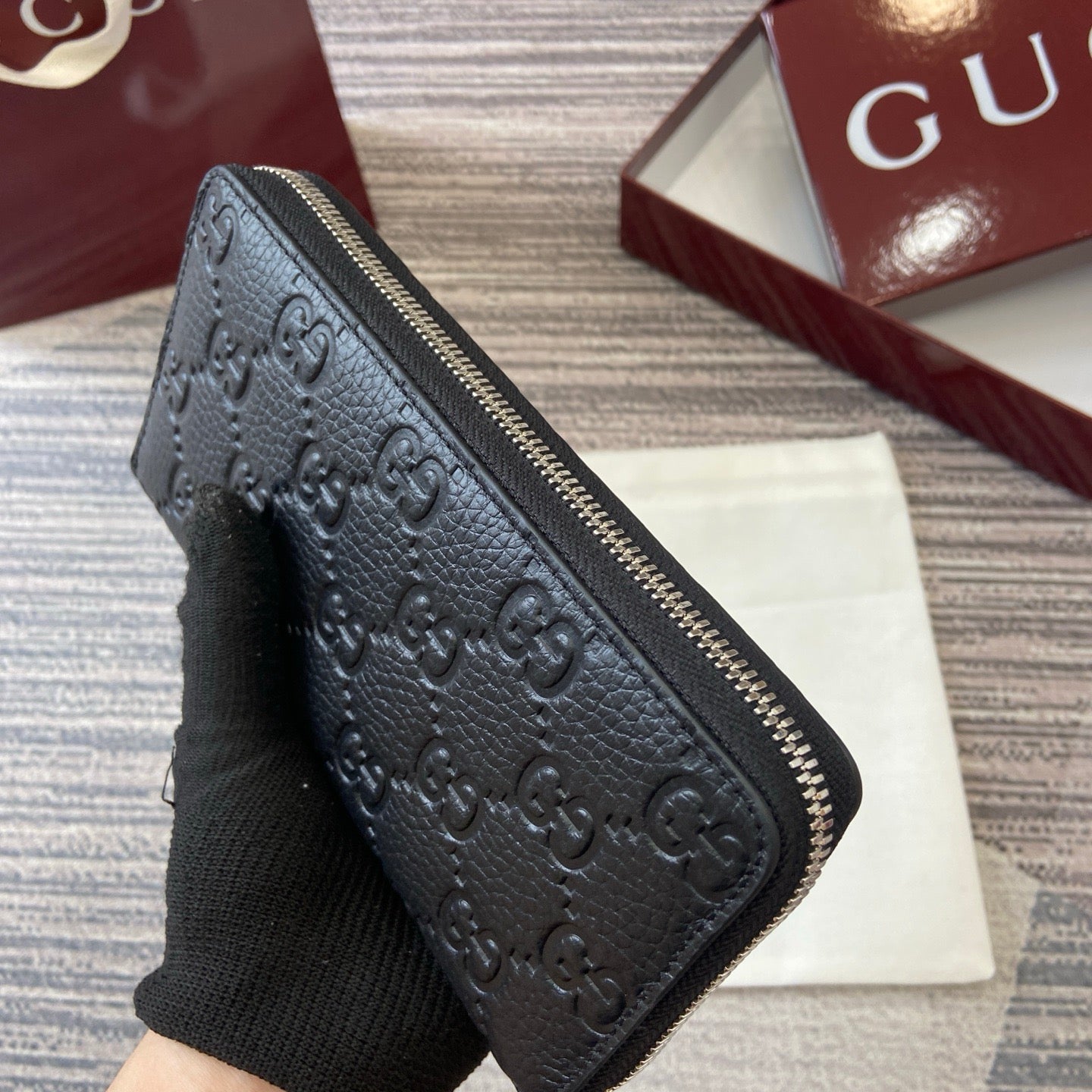 Gucci Long Zipped Wallet