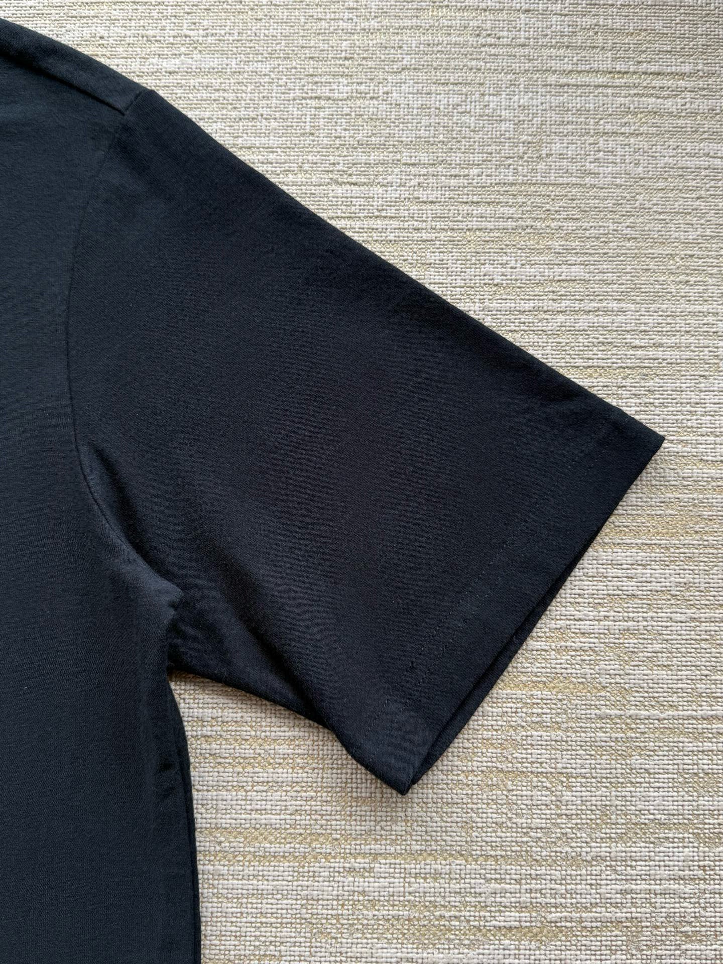Prada T-Shirt