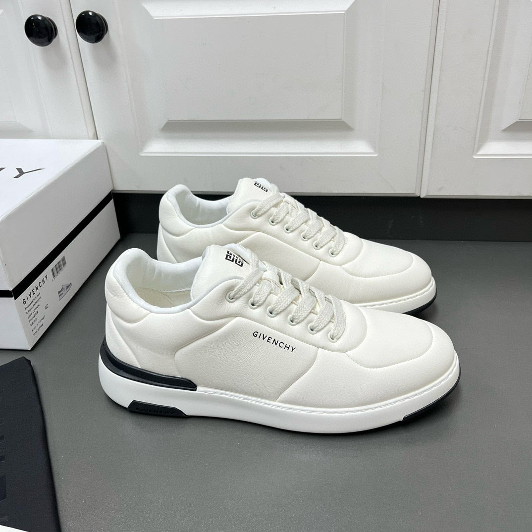 Givenchy Sneakers