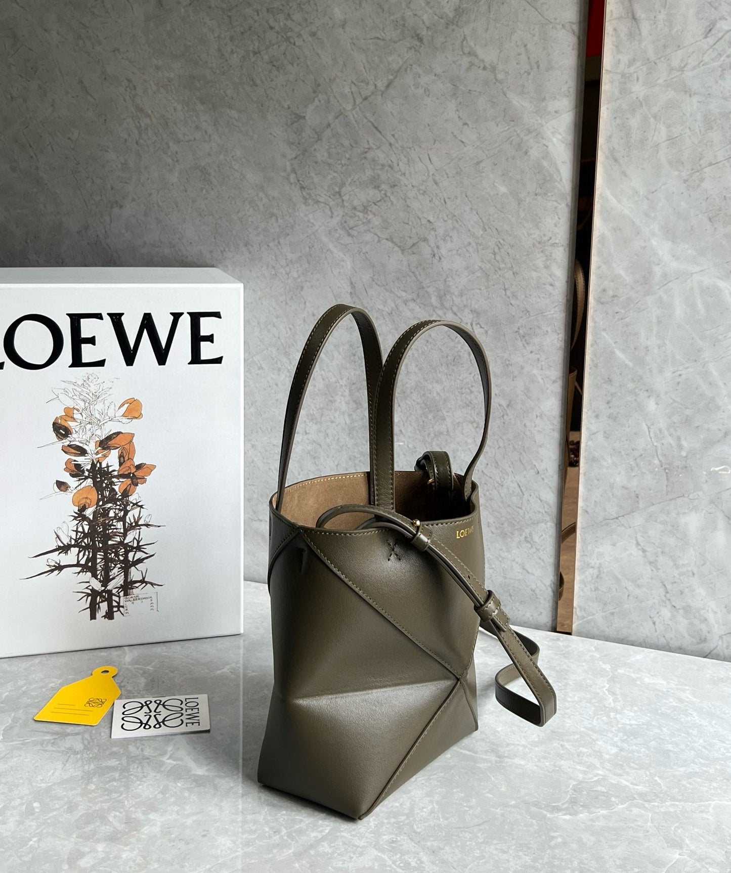 Loewe Puzzle Fold Tote Bag(25.5x14.5x31.5cm)