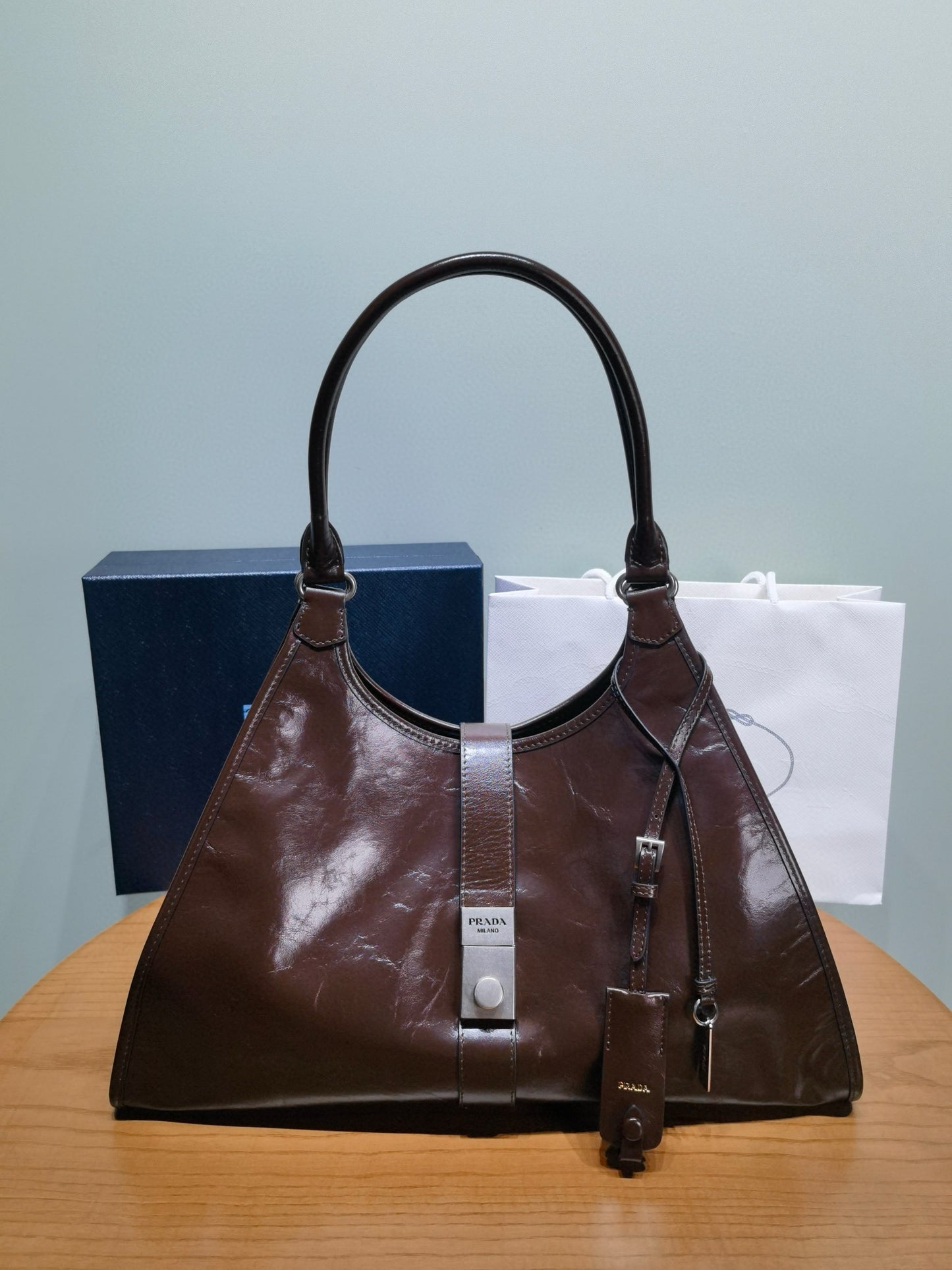 Prada Handbag 42x28x20cm