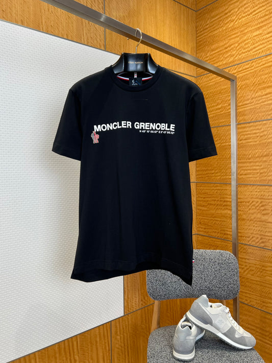 Moncler T-shirt