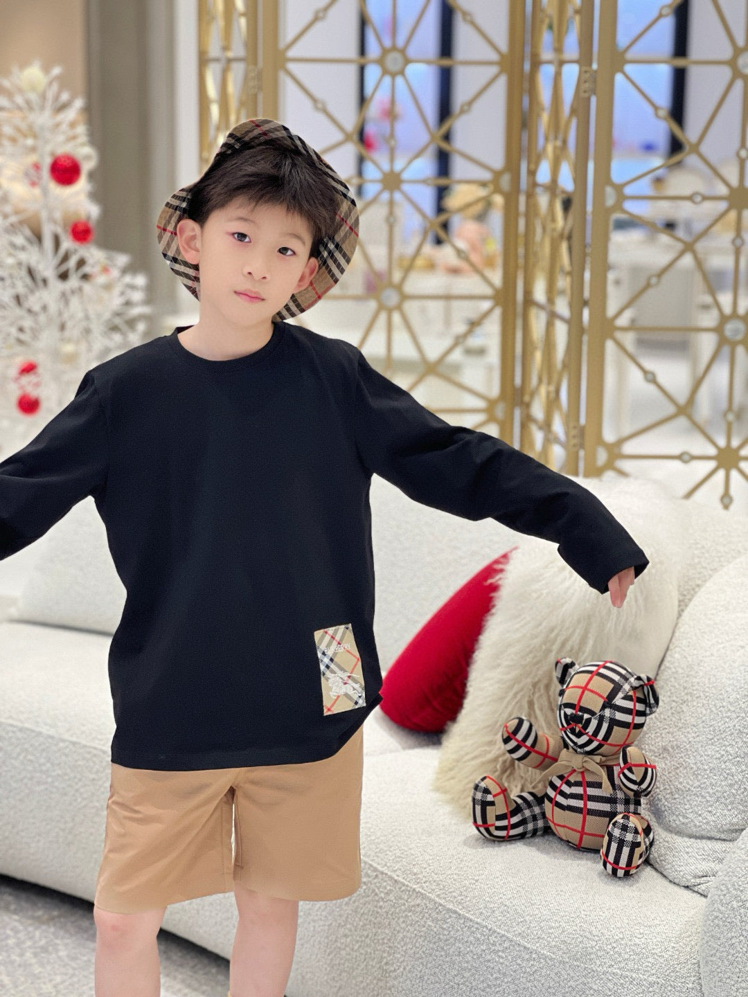 Burberry Sweater/Short Set