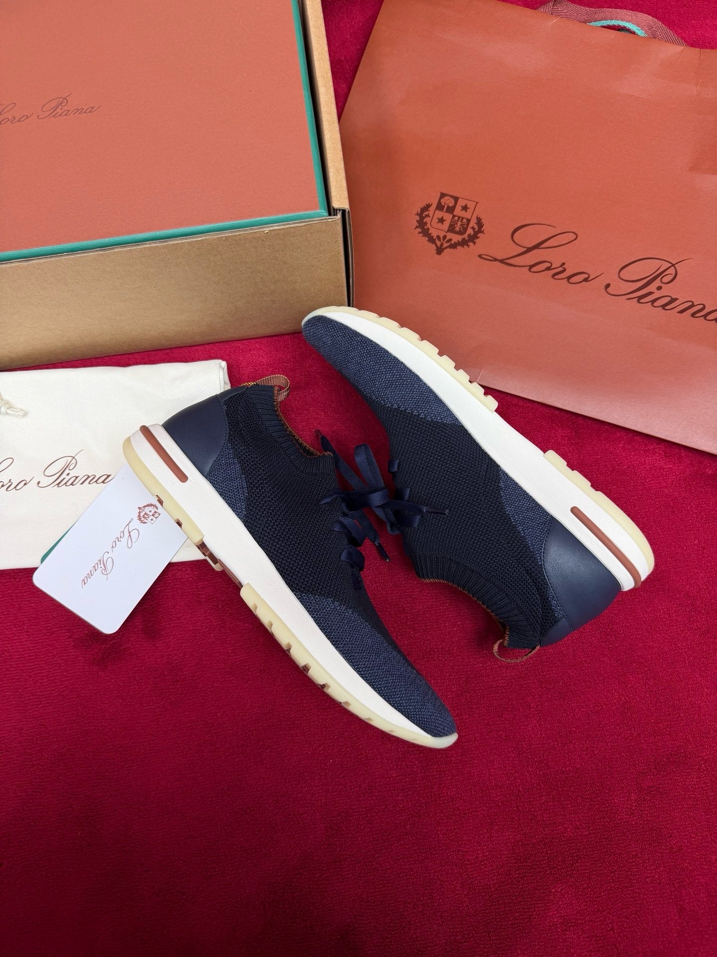 LP Sneaker