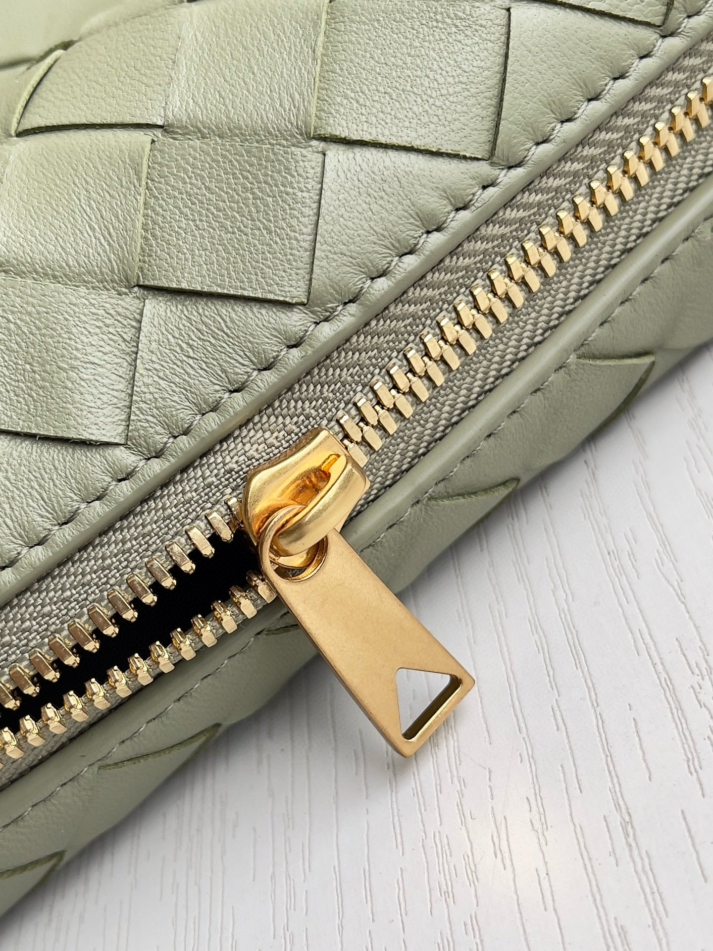 BV Wallace Intrecciato Shoulder Bag