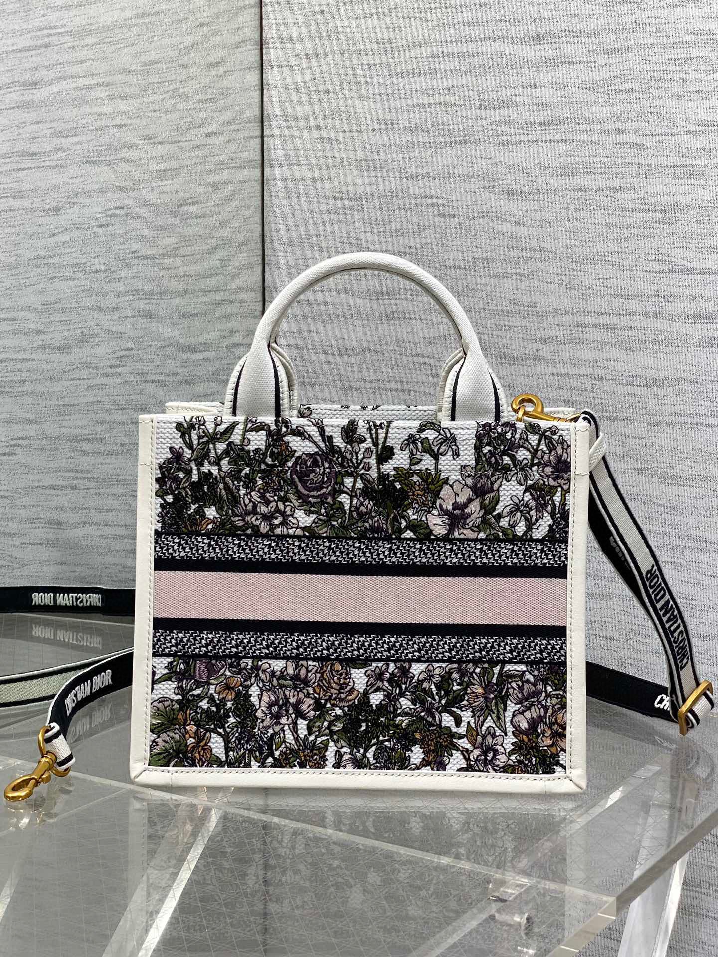 Dior Tote  26x12x21cm