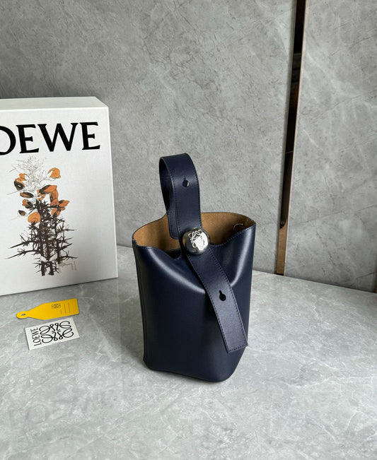 Loewe Pebble Bucket Bag(16x16x19.5cm)