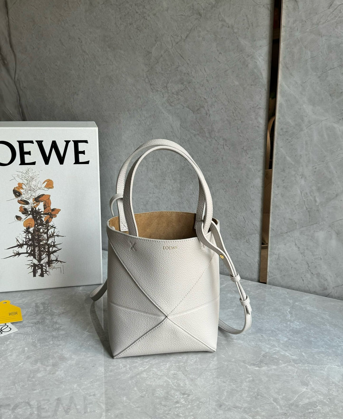 Loewe Puzzle Fold Tote Bag(20x16.5x9.5cm)